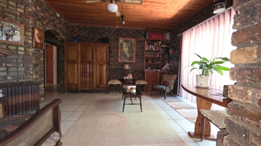 3 Bedroom Property for Sale in Hartbeesfontein North West